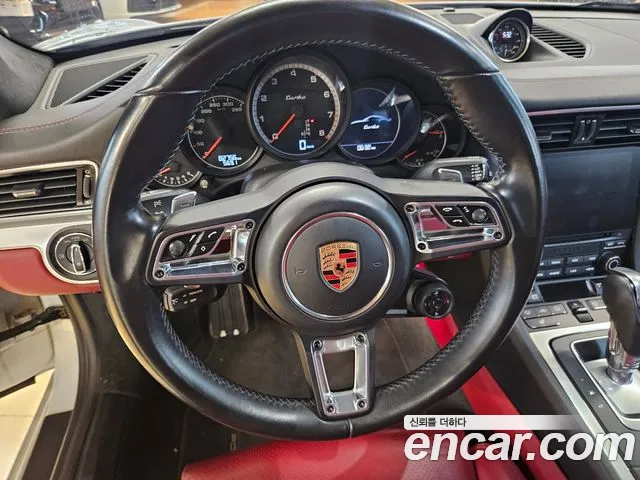 Porsche 911 2017 thumb 12