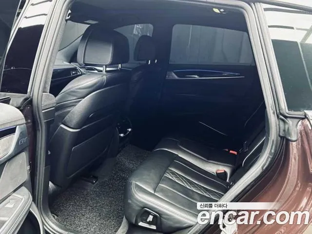 BMW 6 серии Gran Turismo 2020 thumb 4