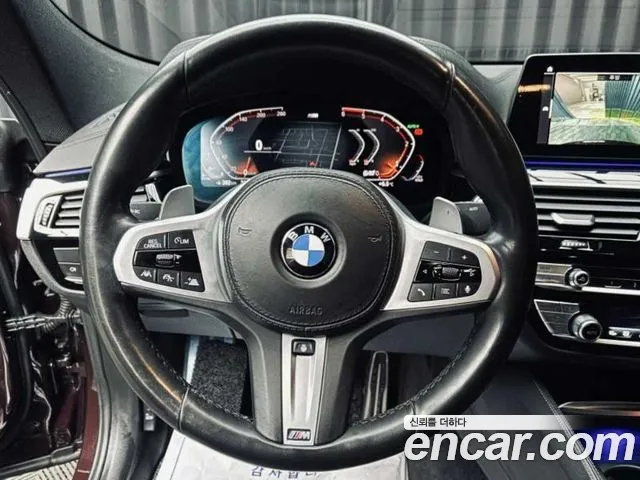 BMW 6 серии Gran Turismo 2020 thumb 7