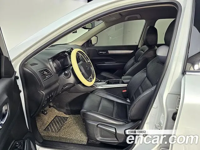 Renault QM6 2016 thumb 12