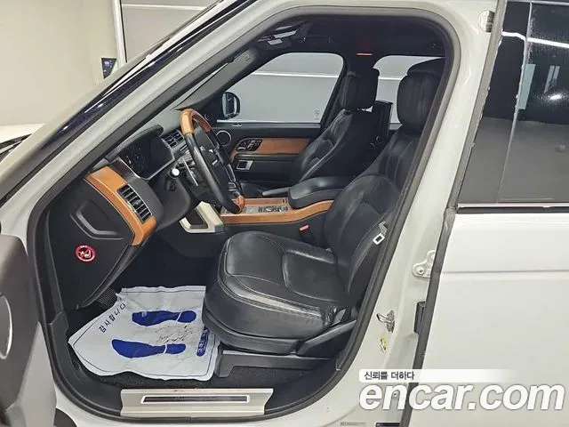 Land Rover Range Rover 2018 thumb 12