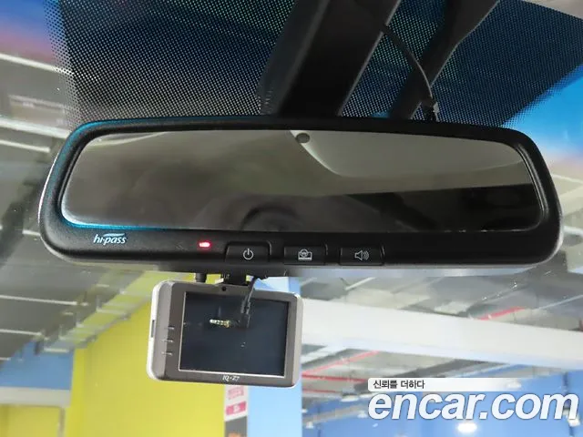 KGM Korando 2016 thumb 8