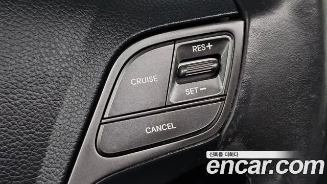 Hyundai Santafe 2015 thumb 2