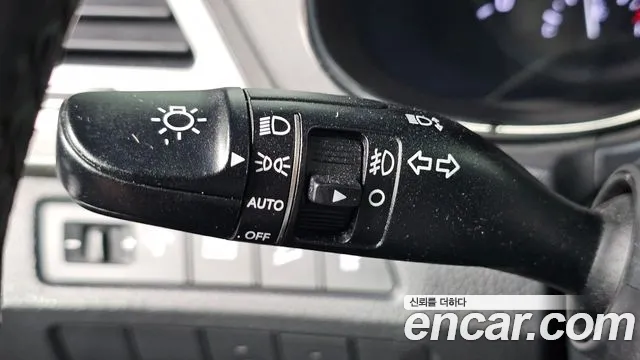 Hyundai Santafe 2015 thumb 9