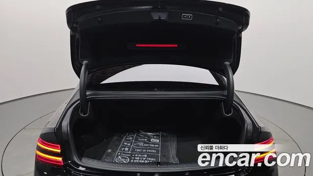 Genesis G80 2022 thumb 9