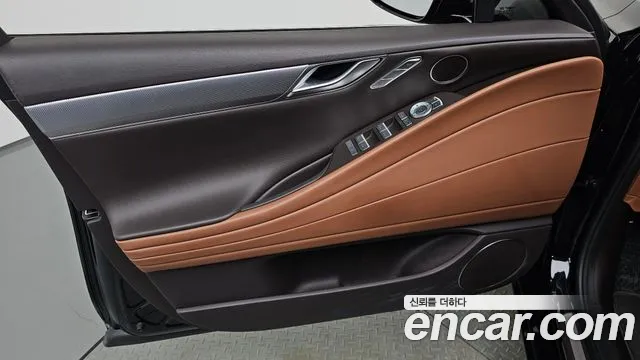 Genesis G80 2022 thumb 12
