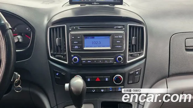 Hyundai Starex 2015 thumb 4