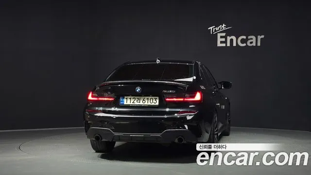 BMW 3 серии 2019 thumb 3