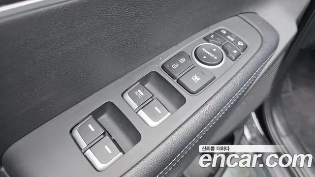 Kia Sorento 2017 thumb 7