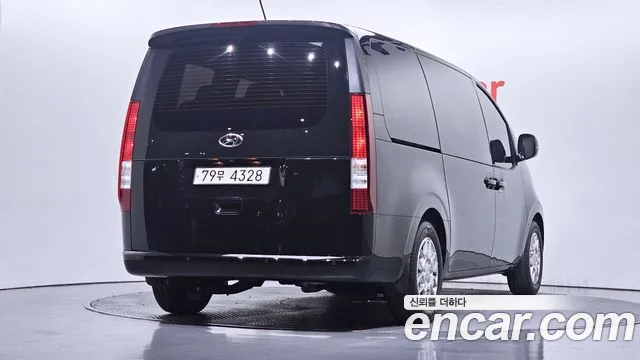 Hyundai Staria 2022 thumb 4