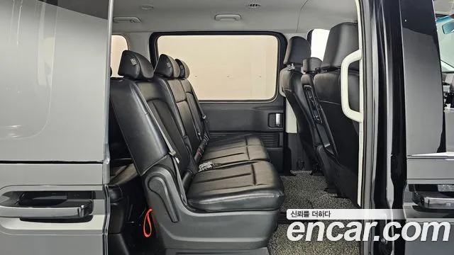 Hyundai Staria 2022 thumb 7