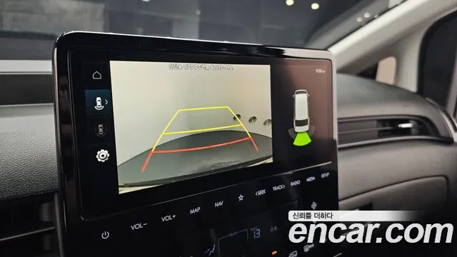Hyundai Staria 2022 thumb 3