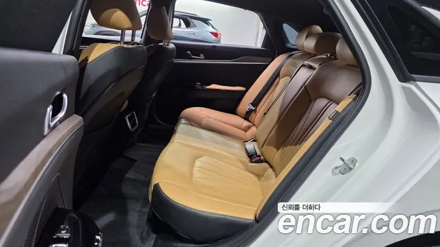 Kia Hybrid 2023 thumb 9