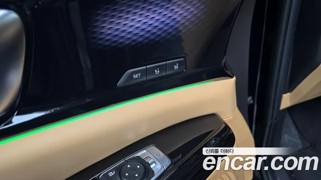 Kia Carnival 2022 thumb 3