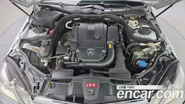 Mercedes-Benz E-Class 2010 thumb 9