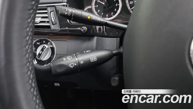 Mercedes-Benz E-Class 2010 thumb 4