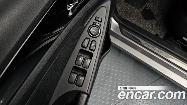 Hyundai Sonata 2011 thumb 6