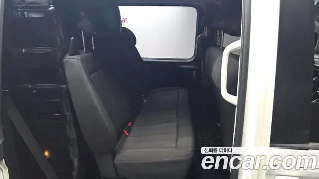 Hyundai Staria 2022 thumb 9