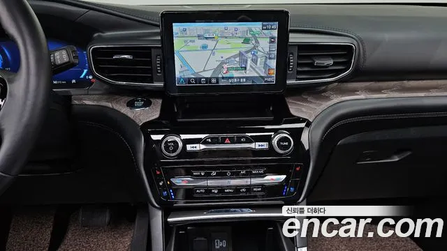 Ford Explorer 2021 thumb 4