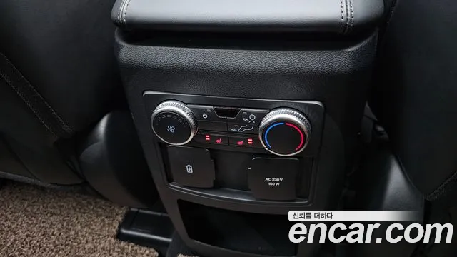 Ford Explorer 2021 thumb 11