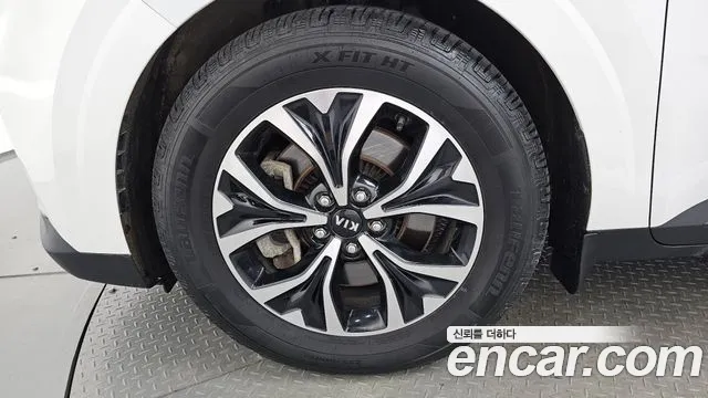 Kia Carnival 2021 thumb 8
