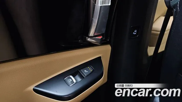 Kia Carnival 2021 thumb 7
