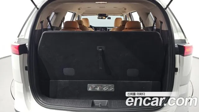 Kia Carnival 2021 thumb 10