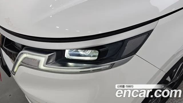 Kia Carnival 2021 thumb 6