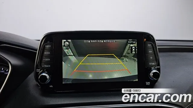 Hyundai Santa Fe 2018 thumb 7