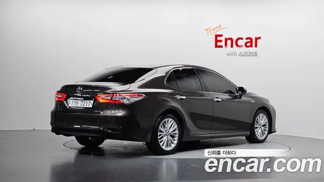 Toyota Camry 2018 thumb 2