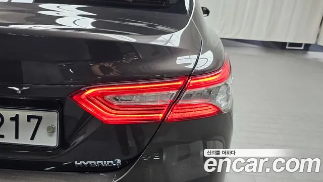 Toyota Camry 2018 thumb 12