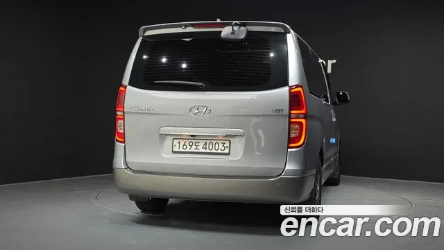 Hyundai Staria 2019 thumb 6