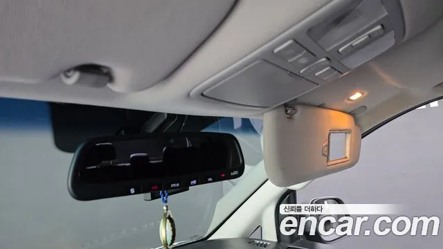 Hyundai Staria 2019 thumb 9