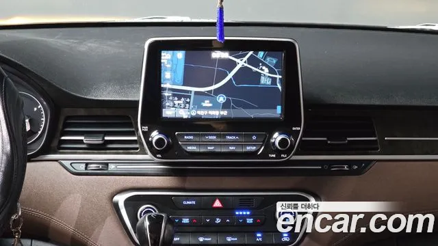 Hyundai Staria 2019 thumb 4