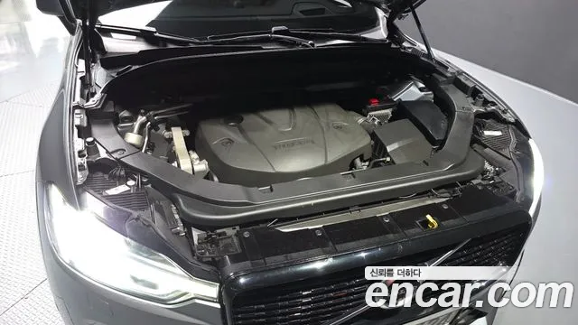 Volvo XC60 2019 thumb 3