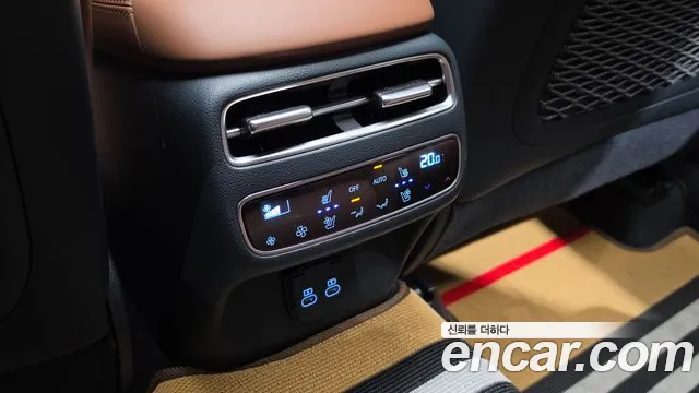 Genesis GV70 2024 thumb 10
