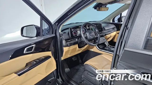 Kia Carnival 2023 thumb 2