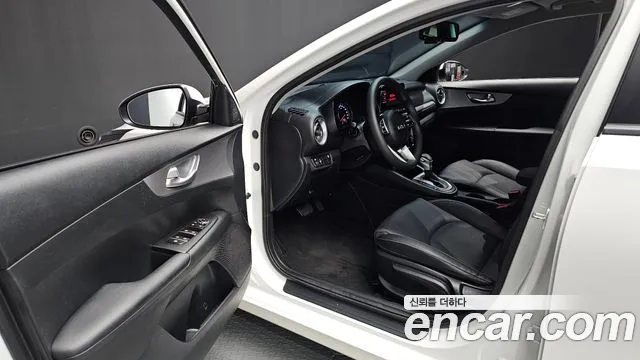 Kia K3 2023 thumb 4