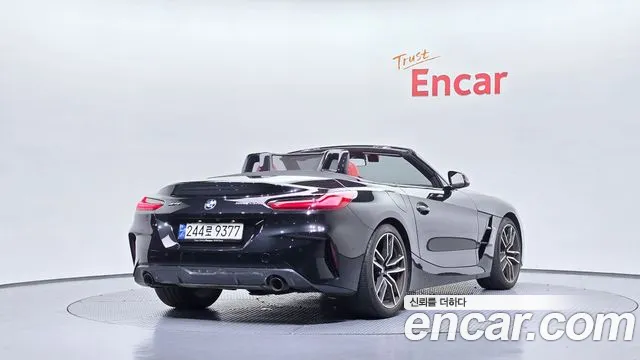 BMW Z4 2023 thumb 10
