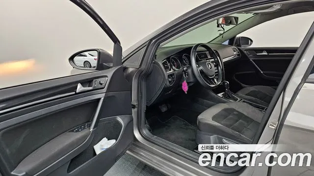 Volkswagen Golf 2015 thumb 2