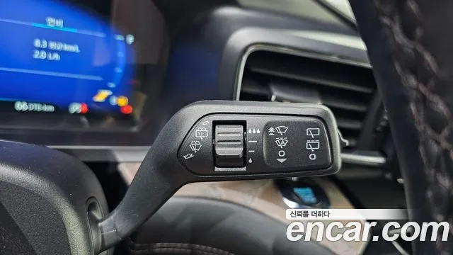 Ford Explorer 2022 thumb 8