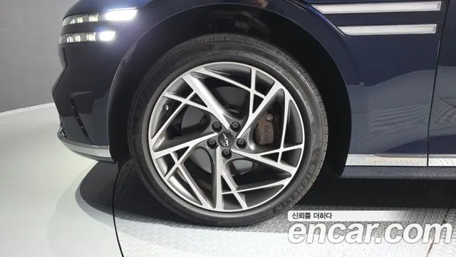 Genesis G90 2023 thumb 11