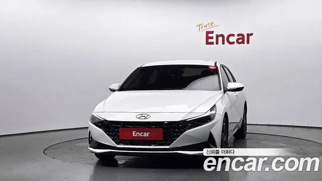 Hyundai Elantra 2023 thumb 2