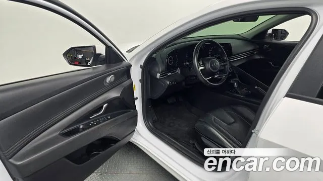 Hyundai Elantra 2023 thumb 11