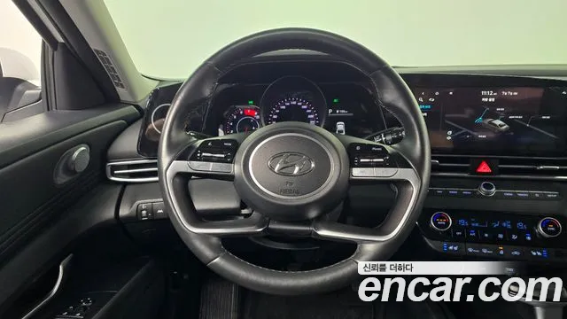 Hyundai Elantra 2023 thumb 6