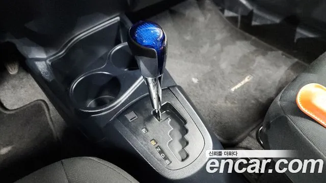 Toyota Prius C 2018 thumb 11