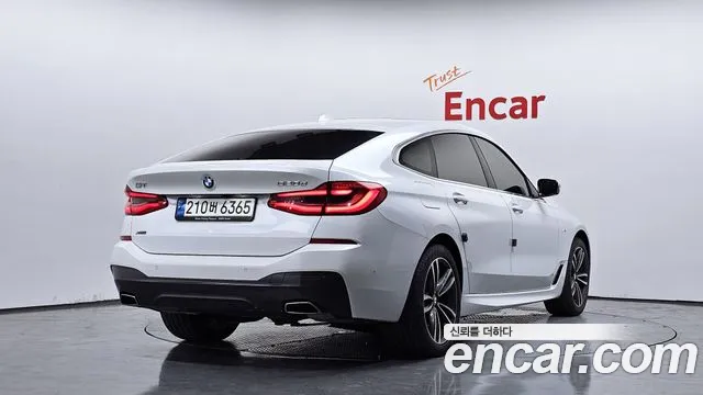 BMW 6 серии Gran Turismo 2023 thumb 5