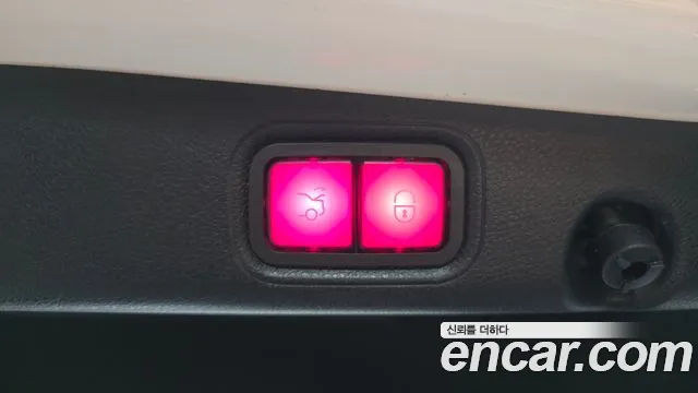 Mercedes-Benz E-Class 2021 thumb 6