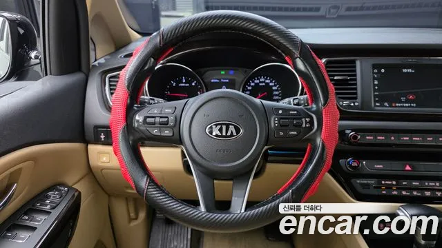 Kia Carnival 2019 thumb 12