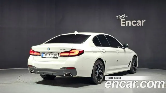 BMW 5 серии 2023 thumb 3
